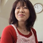 俺、隣の部屋で生着替え中のお義母さんへ凌辱欲が抑え切れなかったんだ･･･