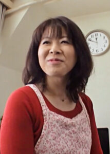 俺、隣の部屋で生着替え中のお義母さんへ凌辱欲が抑え切れなかったんだ･･･